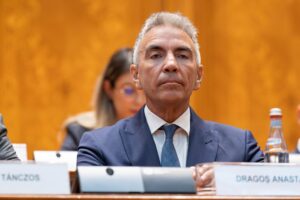 Zeci de contracte publice pentru firma partenerei vicepremierului Dragoș Anastasiu: achiziții directe, legături politice și opacitate în cheltuirea banului public – 60m.ro