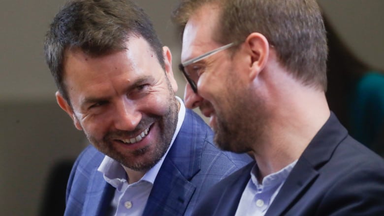 USR nu mai zice nimic de eliminarea pensiilor speciale, deși e la guvernare – 60m.ro