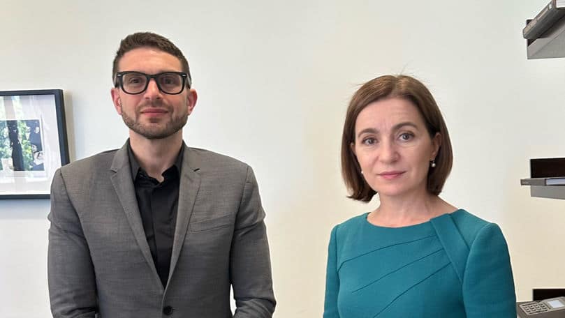 AUR: „Guvernarea de la Chișinău folosește minciuna și manipularea pentru a-l denigra pe George Simion și AUR” – 60m.ro