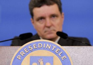 Cum s-a folosit Nicușor de profesori în campanie și acum își bate joc de ei – 60m.ro