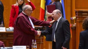 Vilă pentru turnătorul Petrov. Anunţul guvernului proeuropean – 60m.ro