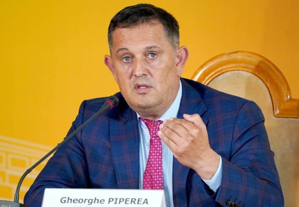 Gheorghe Piperea (AUR): Statul e complice cu multinaţionalele, în timp ce povara austerităţii este pusă doar pe umerii cetăţenilor români – 60m.ro