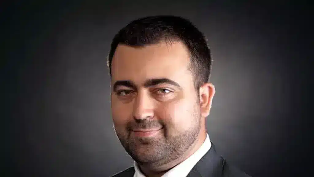 Cum au ajuns banii de campanie ai lui Nicușor la Radu Magdin, pretins specialist – 60m.ro