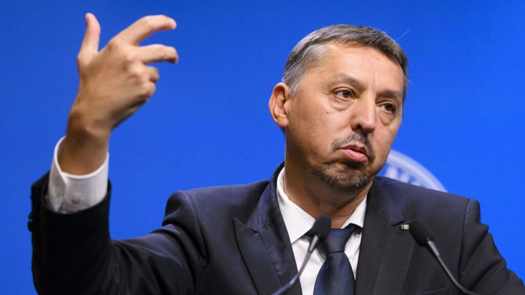 Ministrul David nu ştie cum va decurge deschiderea noului an şcolar – 60m.ro