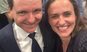 Daniel Zamfir: Oare om fi uitat cum își rupeau camășile de pe ei useriștii să nu facem catedrala? – 60m.ro