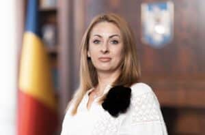 94bd8067-f189-4b39-a7ba-766450b3cf47