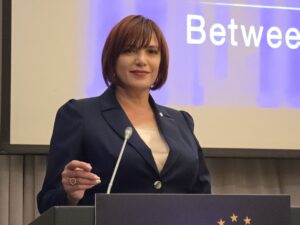 32771a4b-f230-4cae-9ba6-7897d9ae45dc