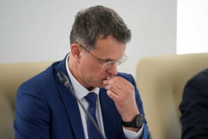 Ionuț Moșteanu va fi cercetat: a fost angajat fără studiile necesare – 60m.ro