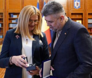 Elisabeta Lipă, lipici la escrocherii! Angajații afirmă că i-au cumpărat ceas Rolex și produse Louis Vuitton – „Cadoul să-l luați de la Louis Vuitton, pentru că îi place foarte tare această firmă!” – 60m.ro