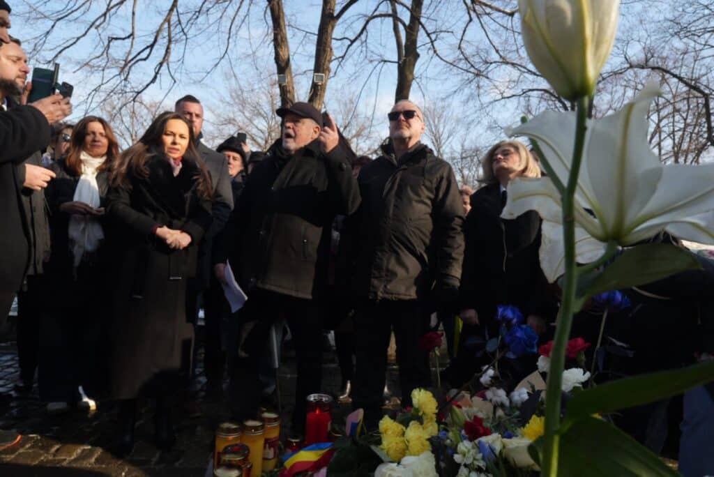 615386586_864919539616811_5149601415033294196_n