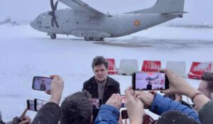 Nicușor Dan a rămas blocat la Paris – 60m.ro