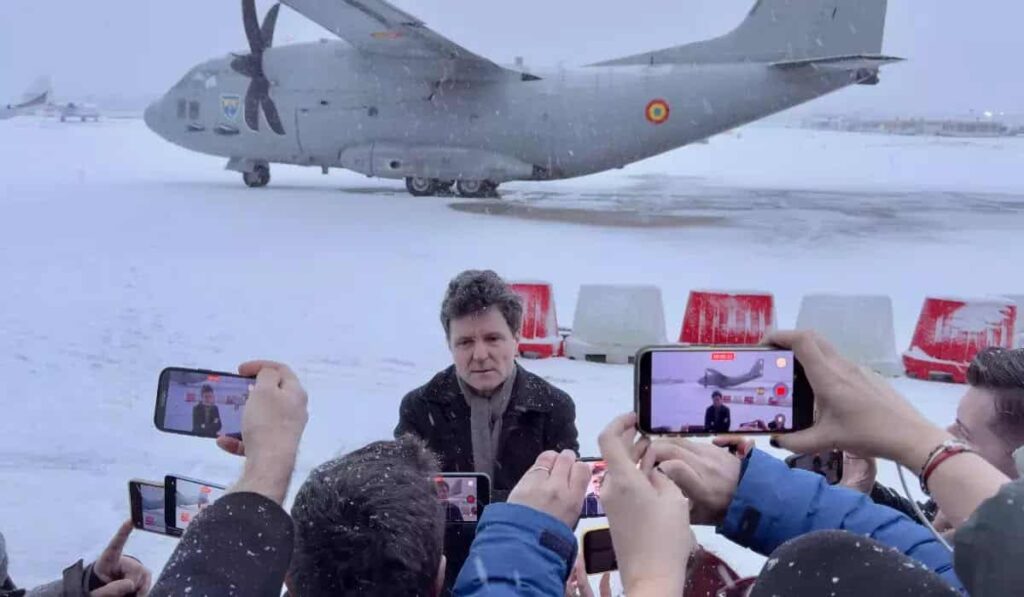 Dragoș Damian: „Nicușor Dan, data viitoare când ești la Paris, du-te la Airbus și cumpără un avion prezidențial. Ne facem de râs” – 60m.ro