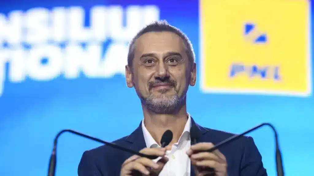 Primarul din Slatina cere Consiliului Local 100.000 lei pentru flori şi mărţişoare de 1 şi 8 martie – 60m.ro