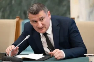 CORUPȚIE! O firmă din Timiș cu doar 8 angajați a primit de la ANCPI, în șase luni, 20 de contracte în valoare de peste 65.000.000 de euro – 60m.ro