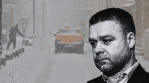 Ciucu, luat prin surprindere de iarnă. Bulevardele s-au transformat în pârtii de schi, iar utilajele sunt invizibile – 60m.ro