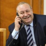 Ioan Aurel Pop și alți 48 de academicieni cer Parlamentului să ignore proiectul de lege inițiat de coruptul Daniel Fenechiu care elimină limita de mandate de președinte al Academiei Române și dă cale liberă pentru tunuri imobiliare cu proprietățile instituției – 60m.ro
