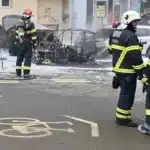 Incendiu violent în Capitală: Mai multe mașini au luat foc. O persoană a murit, iar alta a fost rănită – 60m.ro