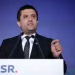 FURT! Armata Română a cumpărat becuri de 6 lei cu 44 de lei – 60m.ro