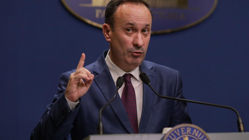 Ministrul format direct în sistem: Adrian Câciu și studiile terminate pe parcurs – 60m.ro