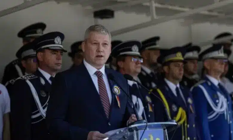 Predoiu și șeful Poliției Române, acuzați că țin pe loc sancționarea șoferilor cu camerele video existente  – 60m.ro