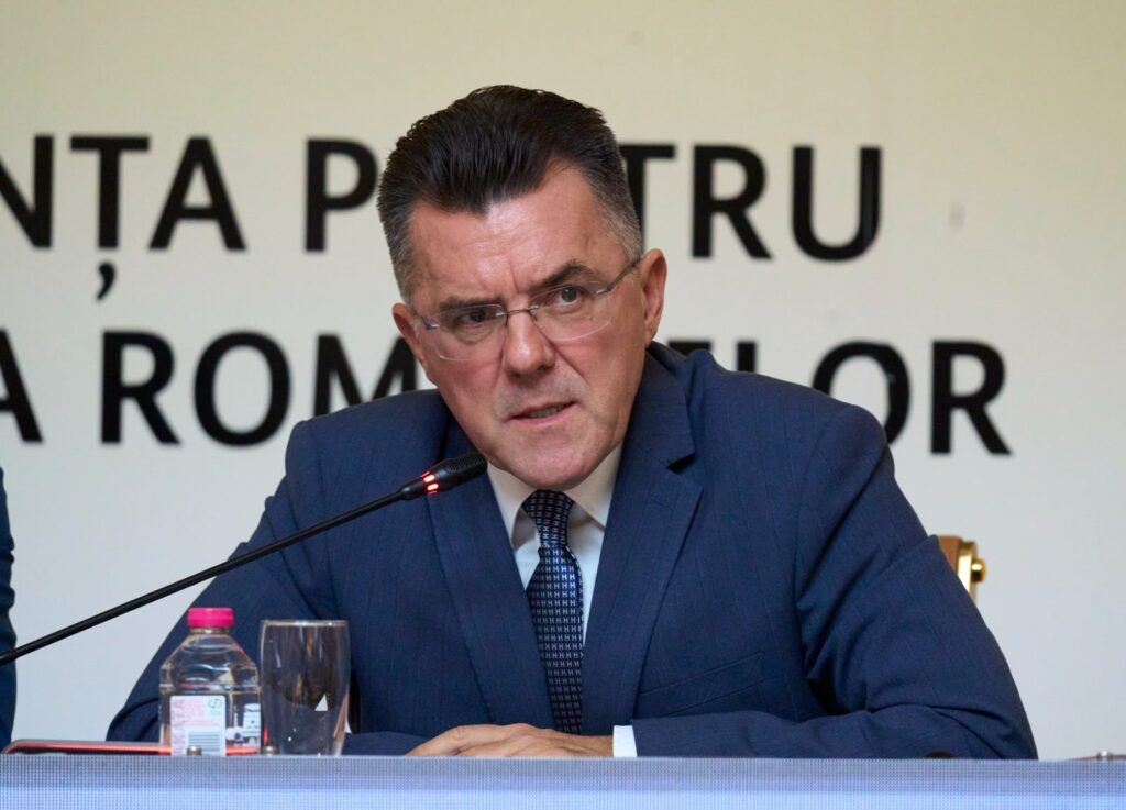 Curtea de Apel dispune începerea judecăţii pe fond în dosarul lui Dan Dungaciu de abuz în serviciu cu doi ani de întârziere – 60m.ro