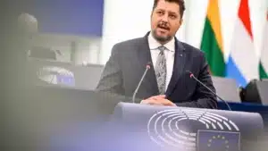 Claudiu Târziu intervine în scandalul Pfizer: Obligație pentru Guvernul Bolojan! – 60m.ro