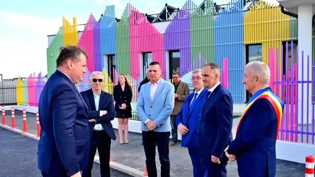 Continuă jaful marca Attila Cseke. O creșă în culorile curcubeului a costat la Bucov, Prahova, cât 70 de apartamente ANL – 60m.ro