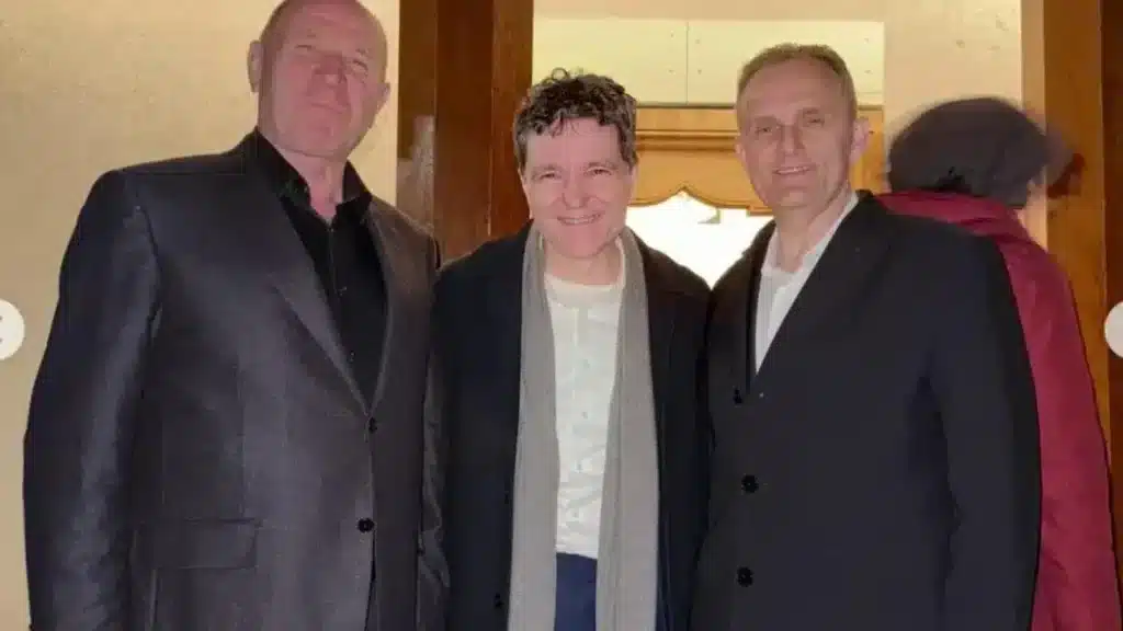 Apariție surpriză a lui Nicușor Dan, alături de doi PSD-iști, la o mănăstire: „Discret, firesc, așa cum ar trebui să fie” – 60m.ro