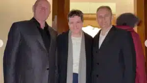 Apariție surpriză a lui Nicușor Dan, alături de doi PSD-iști, la o mănăstire: „Discret, firesc, așa cum ar trebui să fie” – 60m.ro