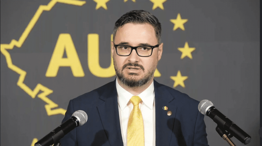 VIDEO Bătaie în AUR. „Băi, tu mă faci pe mine borfaș?” – 60m.ro