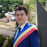 Comuna fără canalizare și străzi asfaltate, însă cu piste de biciclete de 500.000 de euro. „Chiar dacă sunt cârcotași, eu și echipa ne mândrim”, spune primarul 