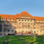 Hotelul de protocol Triumf rămâne fără pază stabilă. Doi ani de litigii au blocat semnarea unui nou contract